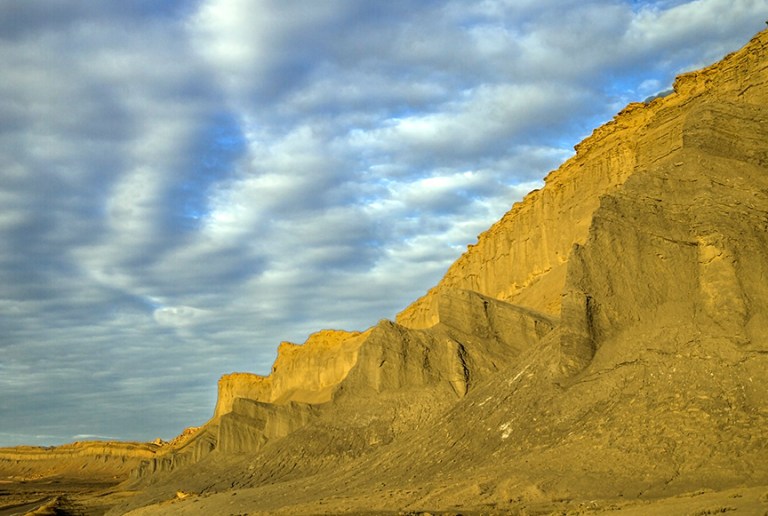 The skies were brilliant but the land didn't offer much to grow on. Actually, pretty lifeless.