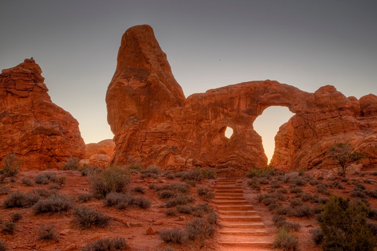 There's steps leading to this structure. Another sign of life.