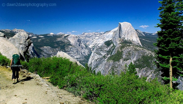PANORAMA TRAIL VIEW OF HALF DOME