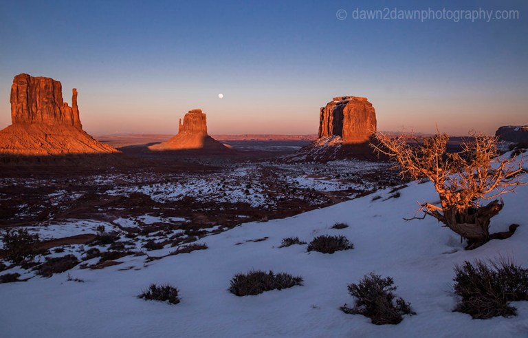 Monument Valley Full Moon