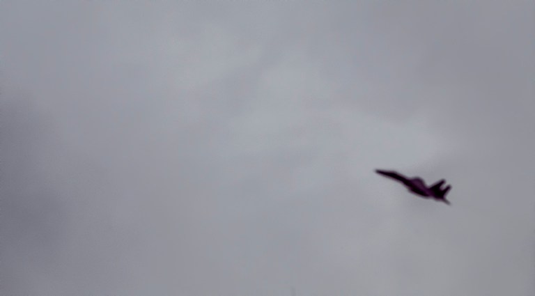 Real picture of jet, a bit blurry as it was probably travelling in excess of 500 mph