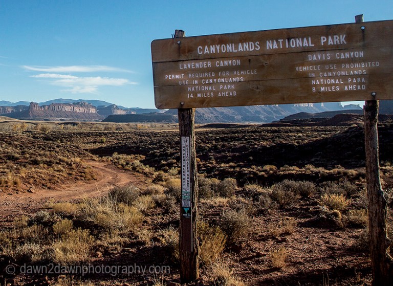 canyonlands-lavendar-sign_6272