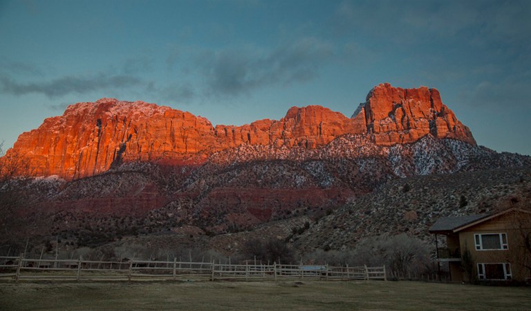 zion-sunset-driftwood_8381